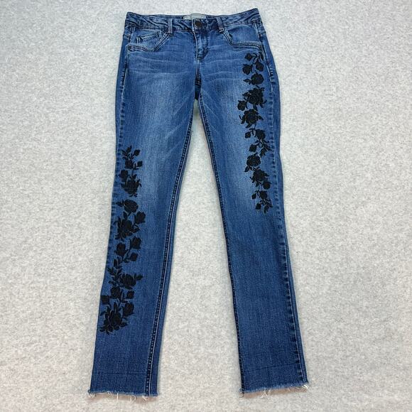 Wit & Wisdom Jeans SZ 2 Medium Wash Denim Frayed Hem Floral Embroidered Low Rise - Picture 1 of 9